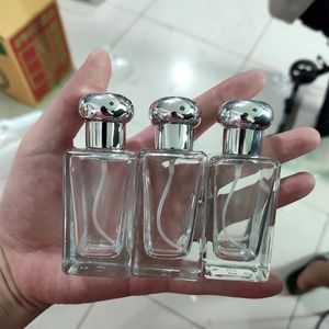 Bouteille de pulvérisation de pompe de parfum en verre vide transparent de luxe en gros bouteilles de pulvérisation en verre de 30 ml en Promotion maintenant