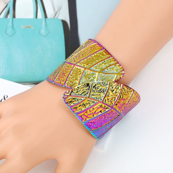 Gros-créateur de luxe exagéré géométrique belle feuille colorée réglable bracelet à manchette ouverte pour femme