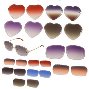 Accessoires de mode de lunettes de soleil sans monture avec lentilles taillées en diamant de luxe en gros avec décoration en C, fixation en métal, lentille rouge ou lentille brune ou lentille grise, lentille violette