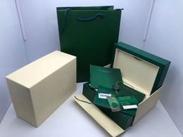 Cajas originales verdes 1: 1 Tarjeta personalizada, Tarjeta verde NFC, tarjeta anti-CounterfefFeit Sub Sky Datejust Day-Date Watch Box con bolsa de transporte