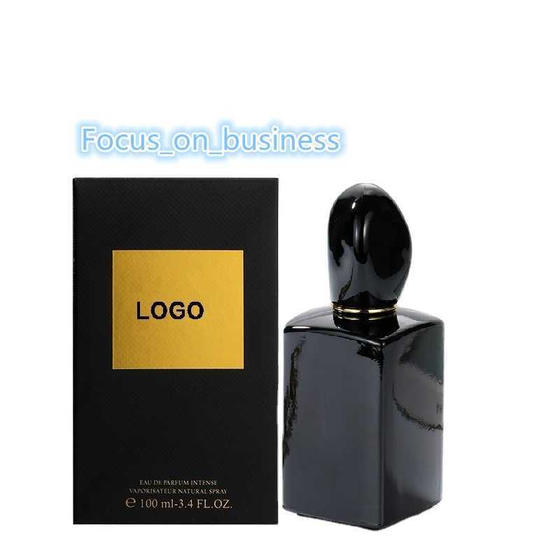 Parfum de luxe en gros flacon pulvérisateur de parfum en verre rechargeable carré de 50 ml avec boîte de luxe