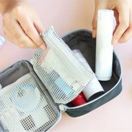 Boute de premiers soins du Mini de ménages Bag de voyage Travel Paquet portable Kit d'urgence Kit d'urgence Sac de rangement de médecine Small Organisateur