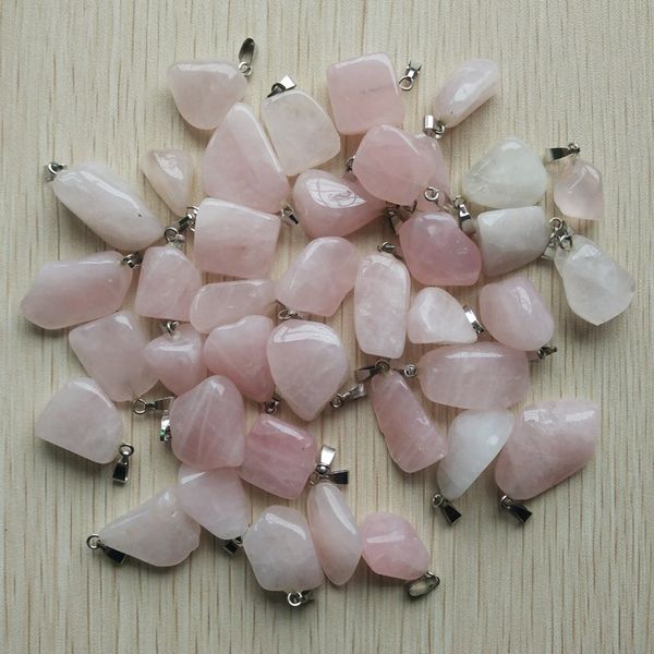 Venta al por mayor de dijes de piedras naturales irregulares mezcladas, colgantes de cuarzo rosa de cristal blanco azul para fabricación de joyas