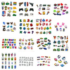 groothandel MOQ 500 stks verschillende stijlen krokodillenschoen Charms 2D plastic Schoen decoraties accessoires klomp pins schoenen gespen button fit kinderen polsbandje damessandalen