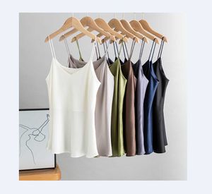 Groothandel Mulberry Silk Sleepwear 100% Nacht Camisole -jurk voor dames shorts Pamas OEM ODM Service Hine Borduurwerk