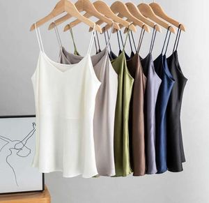 Groothandel Mulberry Silk Sleepwear 100% Nacht Camisole -jurk voor dames shorts Pyjama's OEM ODM Service Machine Embroidery12