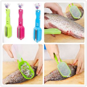 wholesale Herramienta multifuncional de limpieza de pescado Matar escamas de raspado con dispositivo de cuchillo Accesorios de cocina para el hogar