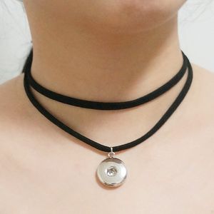 Vente en gros - Chaîne de mode DJ0101 Punk Goth Cuir Collier Collier Funky Charm Snaps Collier Collier Fit Boutons de 18mm Snap Switcher Switter Homster fermoir