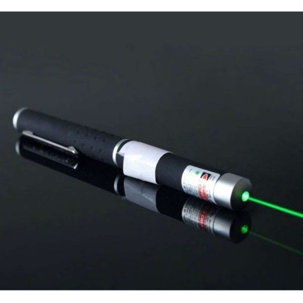 Vente en gros - Nouvelle puissance MW 532NM Pointers laser Green Patterns Professional Lazer High Power puissant (avec Retail Box)