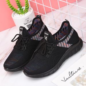 wholesale nouveaux hommes chauds femmes chaussures baskets Blanc Noir Puurple rouge mens casual Jogging Marche Taille 41