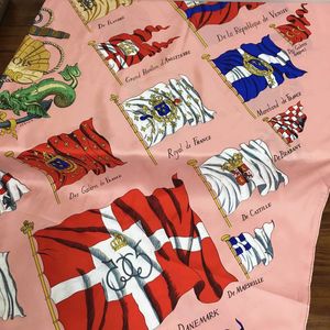 Foulards carrés pour femmes de style nouveau en gros 100% soie de haute qualité motif de drapeau d'impression de couleur rose taille 130cm - 130cm