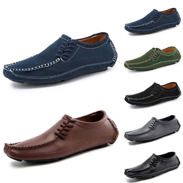 Venta al por mayor, zapatos de guisantes suaves para hombres sin marca, zapatillas informales hechas a mano de cuero con pedal para exteriores, blanco, negro, gris y marrón
