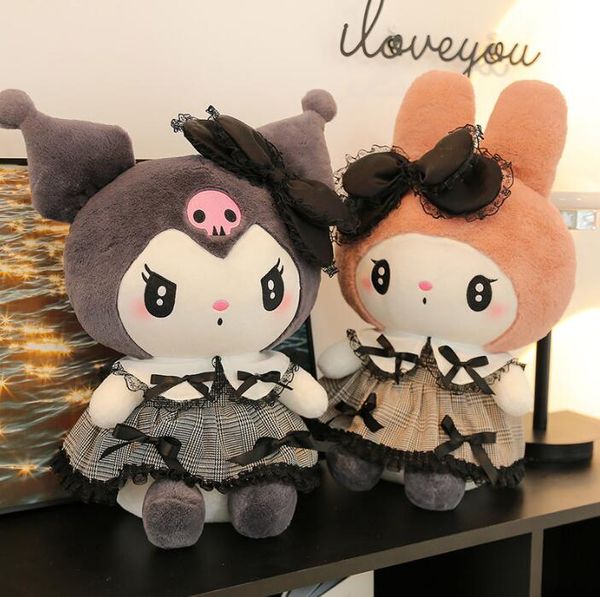 Venta al por mayor de fabricantes de muñecos de peluche Kuromi Melody oscuros para dormir