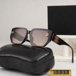 Vente en gros de nouvelles lunettes de soleil à la mode Xiaoxiangjia populaires sur Internet avec les mêmes lunettes de soleil à la mode PP8308