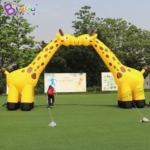 wholesale Conception originale 10mWx6mH (33x20ft) arhces de girafe gonflable géante, porte d'entrée d'arche d'animal de dessin animé soufflée par air, porte cintrée pour la décoration d'événements de zoo