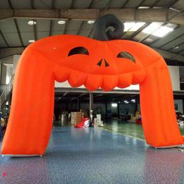 Activités de plein air en gros 10 mW x 5,5 mH (33x18 pieds) avec souffleur, décoration d'Halloween, porte gonflable en arc de citrouille pour