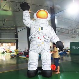 Groothandel buitenactiviteiten 8m 26ft lange gigantische opblaasbare astronaut met LED -licht grote advertentie Spaceman Cartoon te koop