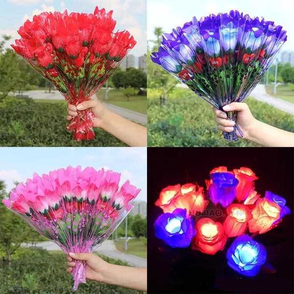 Fournitures de fête en gros, fleur de Rose colorée à Led, baguette lumineuse clignotante, décoration de Bouquet, décor de noël, vente en gros