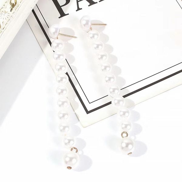 Venta al por mayor- pendientes colgantes con cuentas de perlas para mujeres perlas de diseñador de lujo pendientes colgantes largos moda occidental joyería blanca regalo de amor
