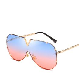 Groothandel-pilot zonnebril vrouwen 2019 zomer mode randloze zonnebril voor mannen oversize metalen frame UV400 Gafas de Sol