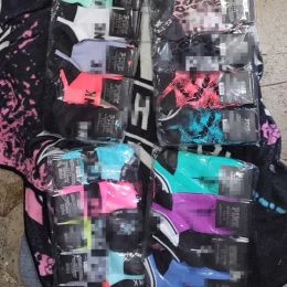 Chaussettes courtes en coton rose et noir pour femmes, chaussettes courtes de sport et de pom-pom girl respirantes, vente en gros, FY7268 By Sea 0302