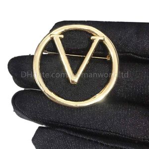 Precio al por mayor Hombres Mujeres Diseñador Broche Trajes de moda Prendedores Vestido de mujer Accesorio Oro Diamante Perla Broche Carta Joyería de lujo Broches Broche