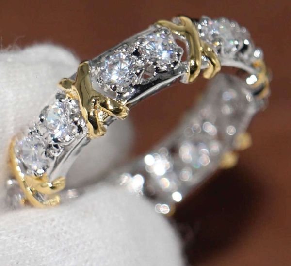 Venta al por mayor Alianza de boda con relleno de oro amarillo blanco de 10 quilates con diamantes de imitación Diamonique profesional Eternity CZ