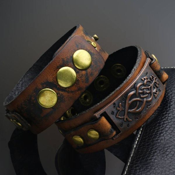 Al por mayor-Punk Unisex Remache ancho Pulsera de cuero genuino Para mujer para hombre Pulsera envolvente Brazalete homme Color caqui Joyería de moda