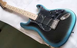 Nouveauté boutique personnalisée métallique bleu/noir américain professionnel deux St guitare électrique, guitare à manche en érable de haute qualité