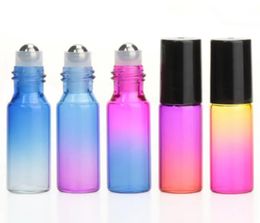 Récipients cosmétiques de voyage de vente chaude Bouteilles à rouleaux en verre de 10 ml Bouteilles de couleur dégradée avec billes en acier inoxydable Roll on Bottle Parfait pour le parfum d'huile essentielle