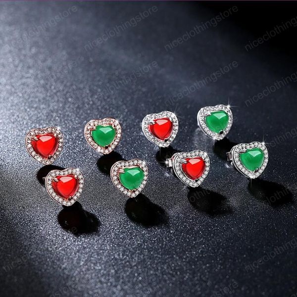 Vente en gros de boucles d'oreilles à tige verte et rouge en forme de coeur d'amour romantique pour femmes avec bijoux en strass