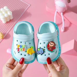 Vente en gros de chaussures pour enfants, pantoufles pour filles, US6C = EUR22, pantoufles pour enfants, chaussures antidérapantes, pantoufles classiques pour garçons, sandales d'été, sandales souples pour bébés