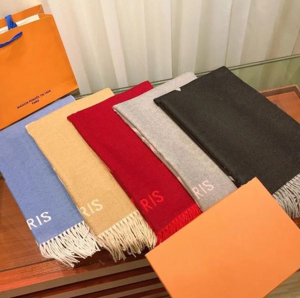 Venta al por mayor Bufanda de seda Diseñador Bufandas de seda Mantón Cuello largo Bufandas de lana de invierno Mujeres 2022 Moda Scarve Foula Tyrd Silenciador de lujo Hombres Bufanda para regalos de Navidad