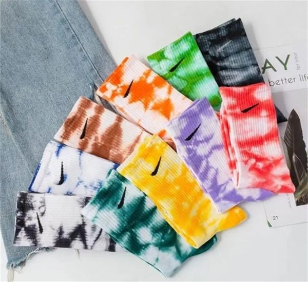 Chaussettes en gros, chaussettes pour hommes, coton pur pour femmes, chaussettes de couple de sport 10 couleurs, imprimé teint par cravate colorée, ensemble de cinq paires taille unique, z11