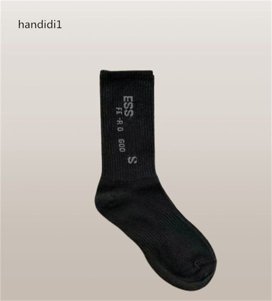 Chaussettes de sport en gros chaussettes de couple chaussettes de créateurs conception personnalisée style d'école d'enseignant chaussettes colorées cinq paires ensemble i12