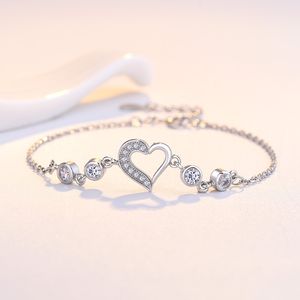 Bracelet en forme de coeur en forme de coeur d'amour de bijoux sterling en gros Bracelet en forme de coeur en cristal sterling coréen