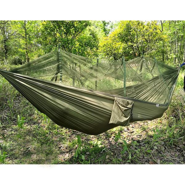 Venta al por mayor- Envío gratuito Tela resistente MosquitoNet Hamaca portátil para acampar Cama colgante ligera Cama de viaje plegable y duradera (3 colores)