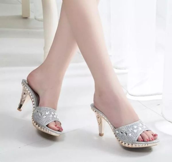 Venta al por mayor de zapatos de moda de verano para mujer, Sandalias de tacón alto con diamantes de imitación, zapatillas para mujer, Sandalias, zapatos de mujer, talla 35-39