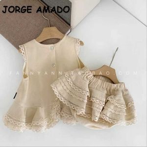 Venta al por mayor VERANO MUCHACHA 2 piezas Sets Beige Lace sin mangas Top + Shorts Toddler Girls Ropa E2132 210610