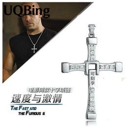 Groothandel - de snelle en de woedende Dominic Toretto Vin Diese Movie Sieraden Oostenrijkse Crystal Silver Sterling 925 Cross NecklacEntant Mannen