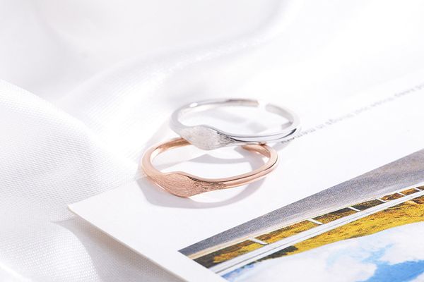 Venta al por mayor: la versión coreana es simple, dulce, hermosa, ovalada, anillo de dibujo. Aperturas de moda accesorios ajustables