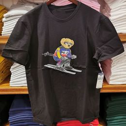 wholesale Les mêmes polos pour hommes T-shirt T-shirt à manches courtes et col rond imprimé Little Bear S-3XL
