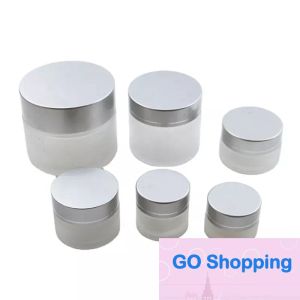 Top mayorista 5G 10G 15G 20G 30G 30G 50G Jar de vidrio esmerilado Cosmética Vacente Camina de almacenamiento Contenedor de contenedor de muestra recargable con tapas plateadas