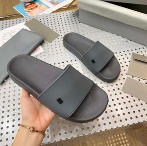 Vente en gros Top Hommes Pairrs Designer Slipper Doux Massage Diapositives Sandales Chaussures Slide Summer Beach Outdoor Cool Pantoufles Mode Flat Flip Flops Taille 36-45 EUr