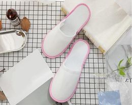 Wholesale Travel Hotel SPA Anti-slip Disposable Slippers Home Guest Shoes Multi-colors Breathable Soft Disposable Slippers JJF14113