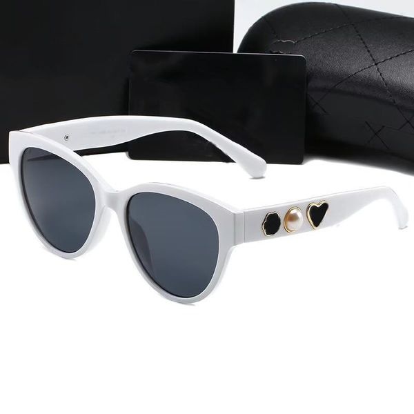Lunettes de soleil tendance en gros lunettes de soleil anti-UV lunettes de soleil de plage de même style pour hommes et femmes