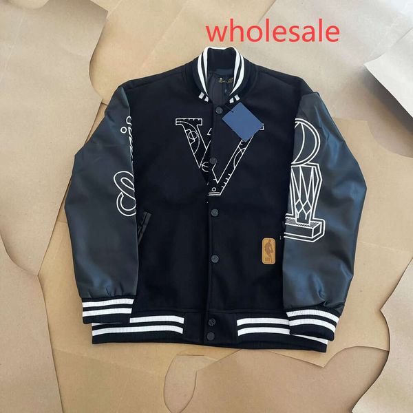 wholesale V Jacket Baseball Varsity Jacket Vintage Bomber Jacket Lettre Broderie Automne et Hiver Manteaux Lâches Graffitir