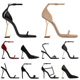 2022 femmes luxe chaussures habillées designer talons hauts en cuir verni Gold Tone triple daim noir rouge femmes dame mode sandales fête mariage pompes de bureau