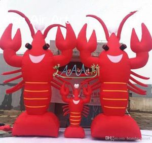 Modèle de homard de dessin animé de dessin animé en gros rouge vif souriant debout avec soufflant et corde fixe pour le restaurant et la publicité