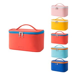 Vente en gros Matériel imperméable 5 couleurs sacs de rangement Haute capacité Mesdames Portable Cosmetic Bag Wash Bag pliable et multi-stockage Express